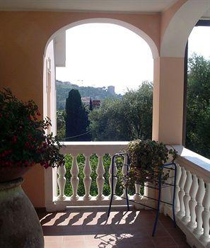 Edy Apartahotel 3*