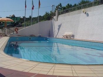 Edy Apartahotel 3*