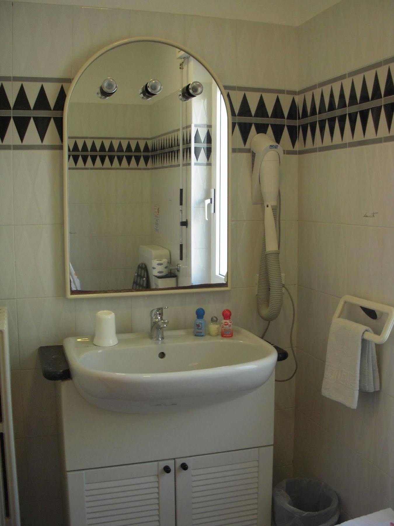 Apartahotel Edy Imperia