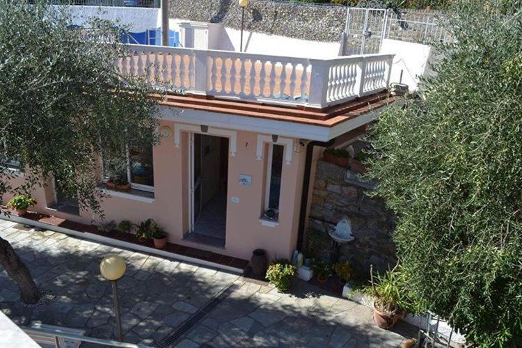 Edy Aparthotel
